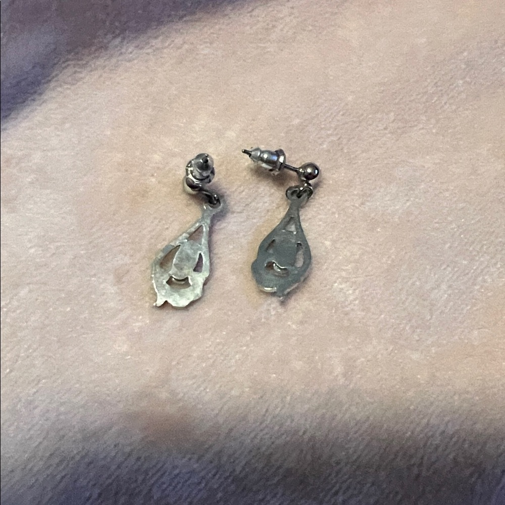Elegant Silver Opal Drop Earrings - Picture 3 of 3